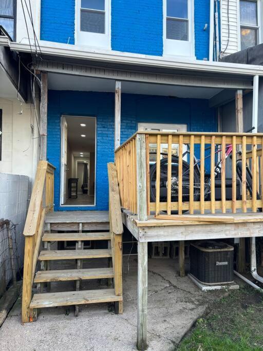 Blue House In Hampden Apartment Baltimore Exterior photo